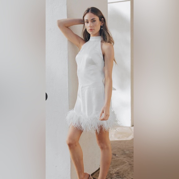 Untamed Petals Dalia Wedding Party Dress with Feathered Bottom - Picture 3 of 14